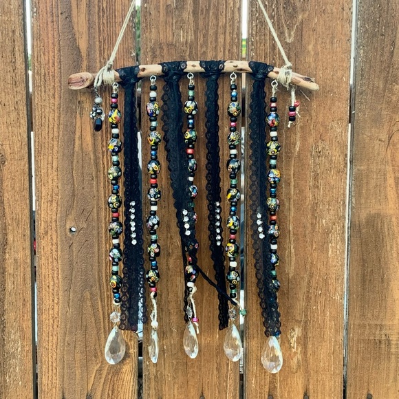 Driftwood Wind Chime Lace, Black Porcelain & Vintage Italian Chandelier Crystals - Picture 7 of 17